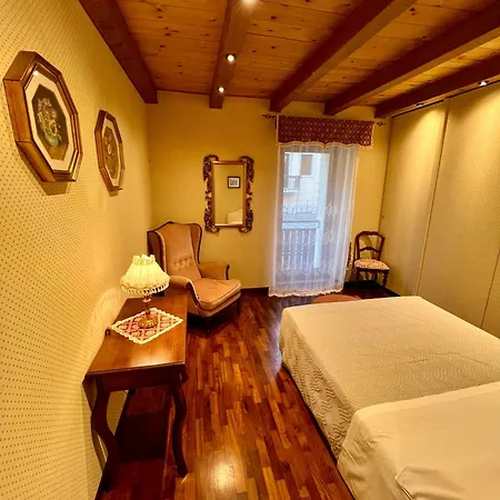 Manzoni, Center Apartment *